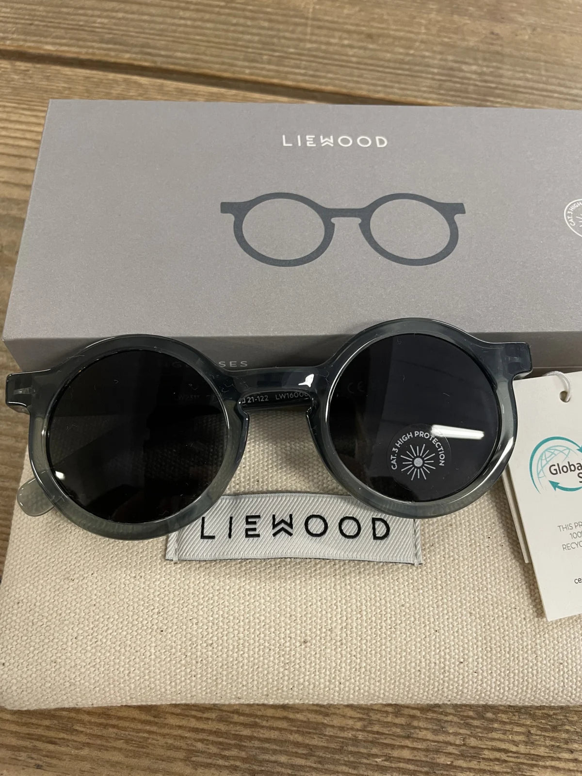Darla Sunglasses Whale Blue Liewood