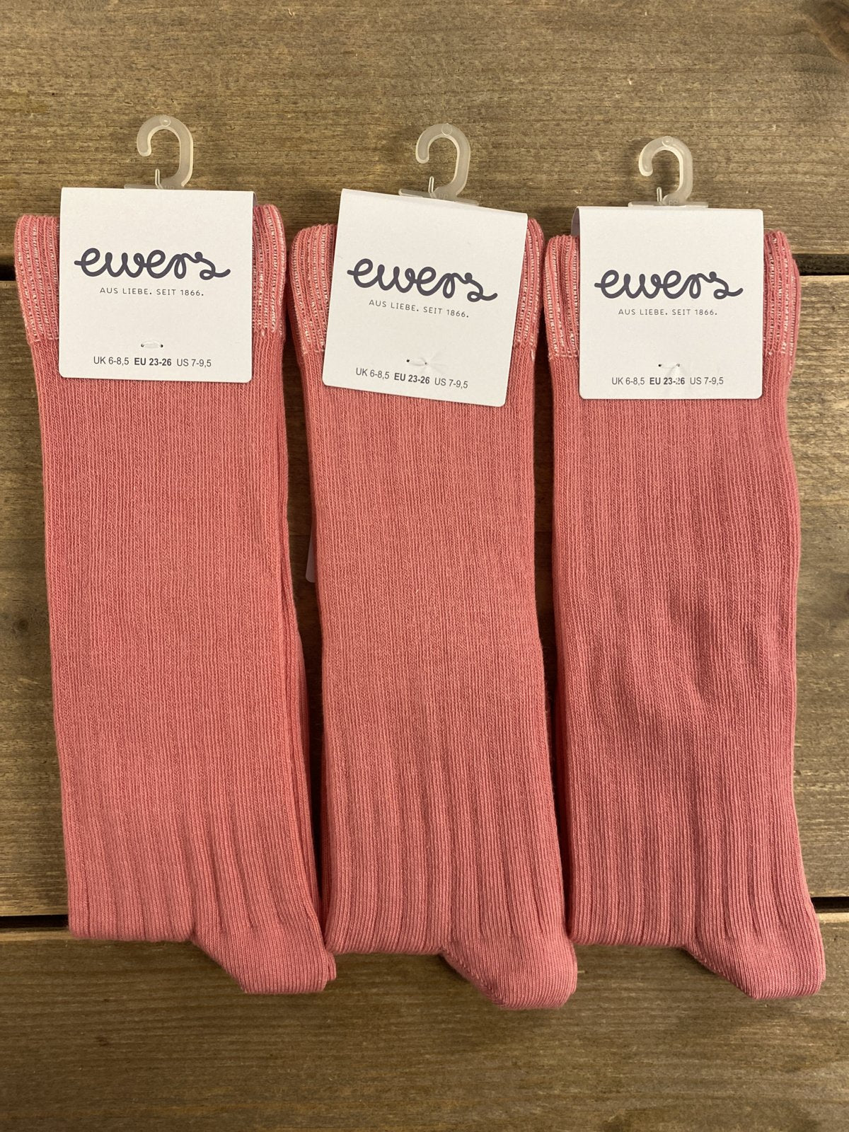 Kniekousen Puderrosa Ewers