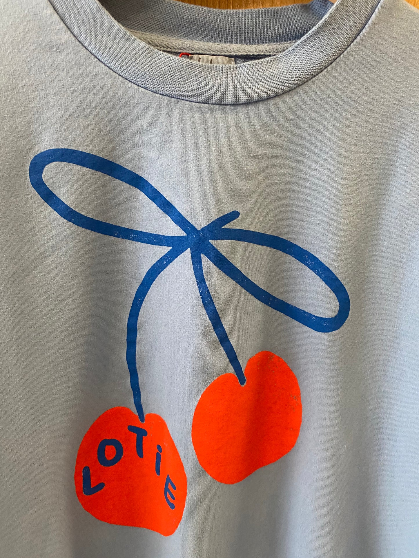 Adult Sweatshirt Lotie Cherry Baja Blue Lötiekids