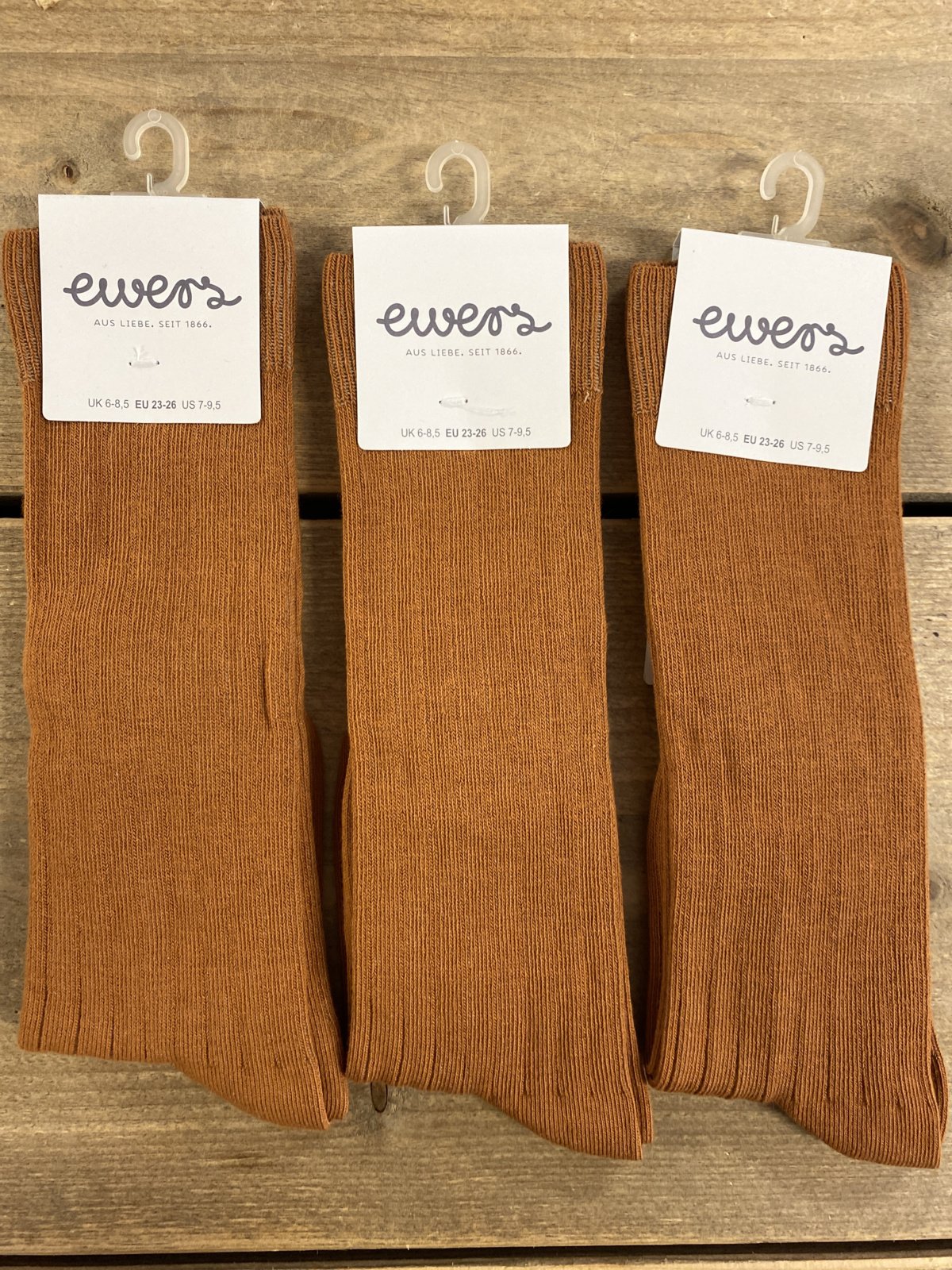 Kniekousen Toffee Ewers