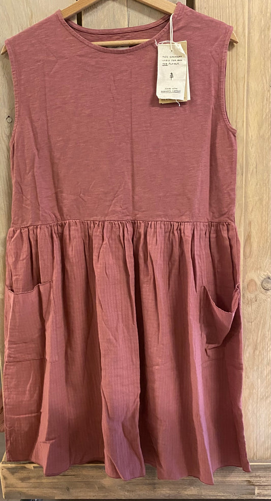 Pocket Dress Red Clay Play Up