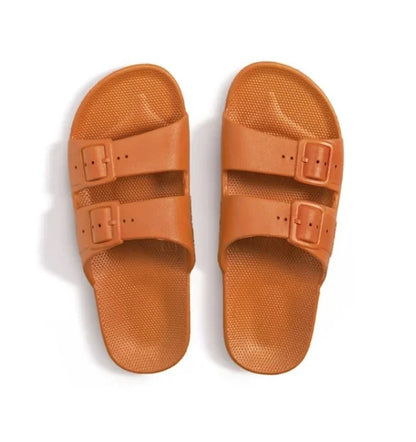 Chai Slipper (Basic) Freedom Moses